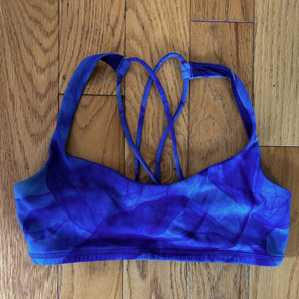 SOLD | Lululemon Strappy Sports Bra | Size 8